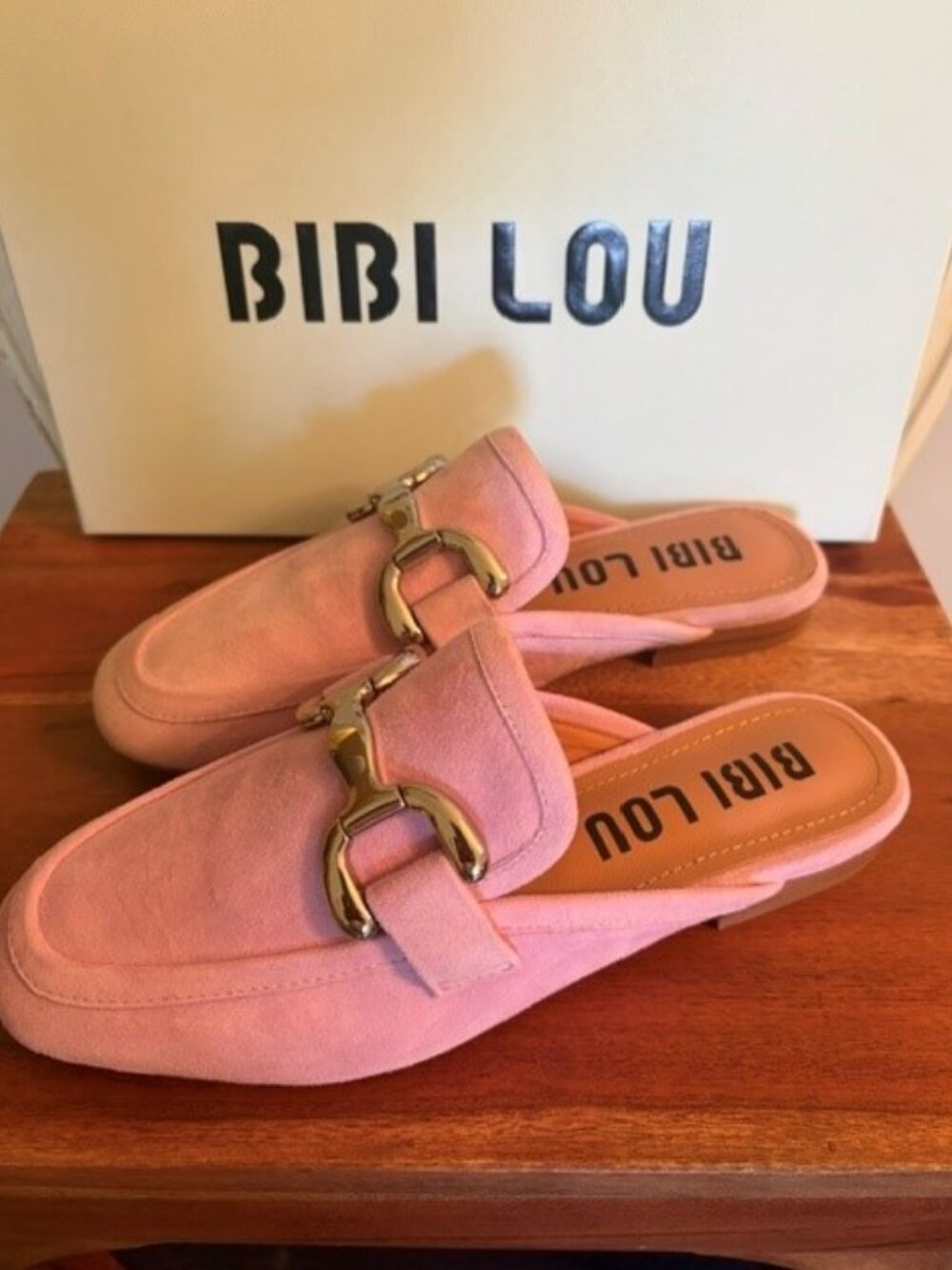 NIB Women's Bibi Lou Zagreb Slip-On Loafers in pink Size 6